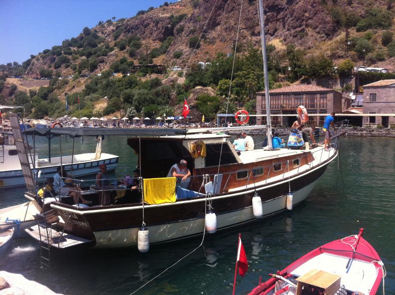 Assos Behram Hotel